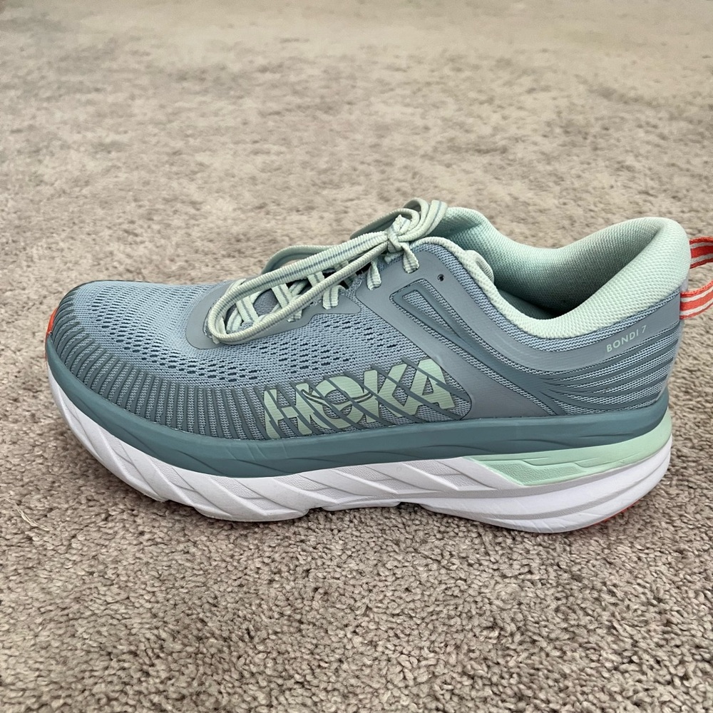 Women's hoka bondi, size 8. Worn once. Like new condition